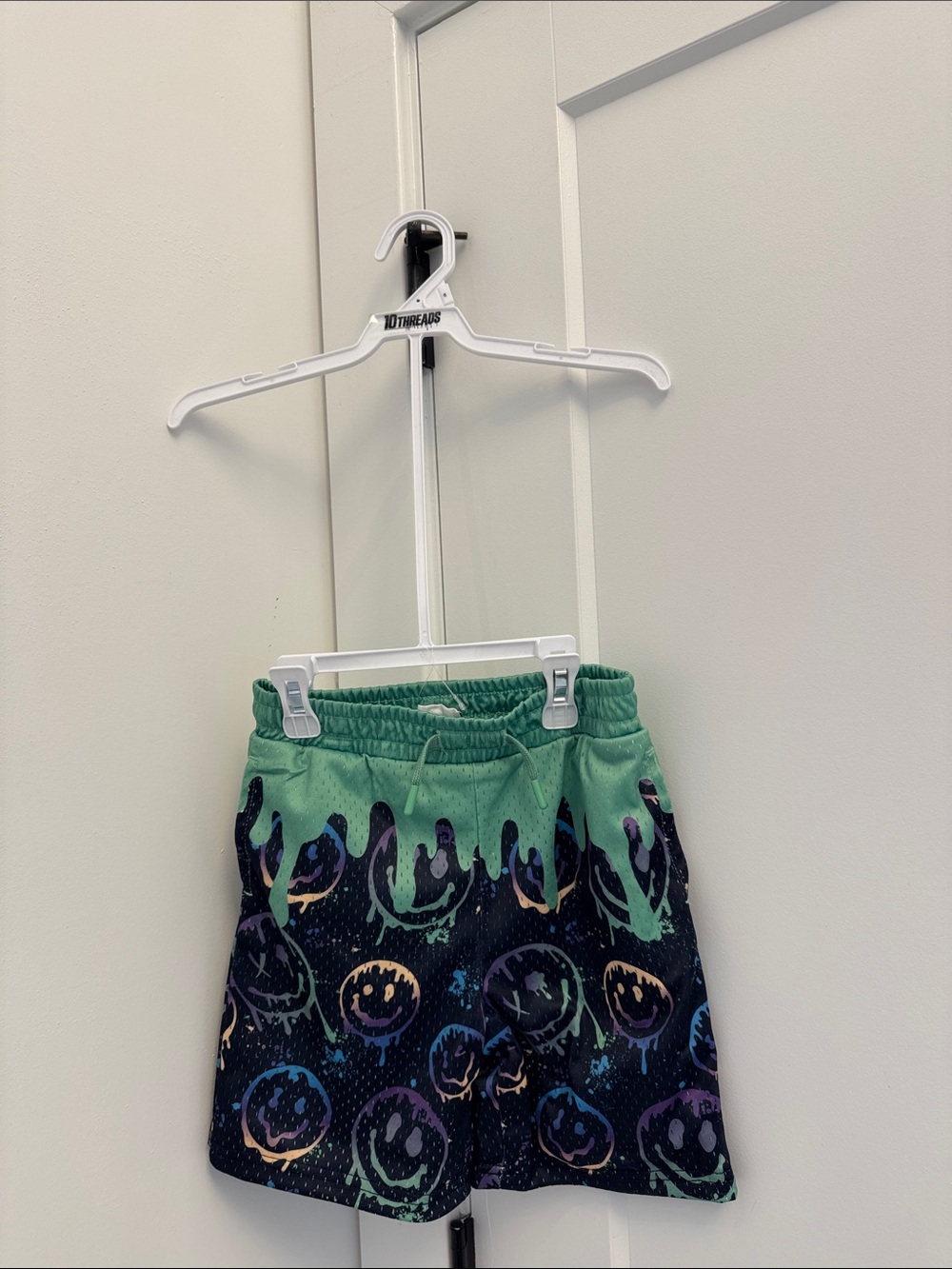 Kids Mint Black Drip Smiley Shorts